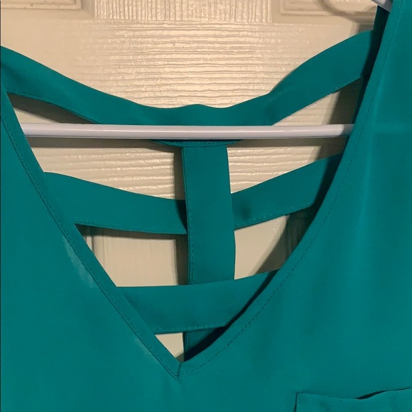 Cut me open back top - Picture 2 of 5